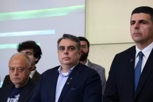 ПП и ДБ ще са две отделни групи в НС