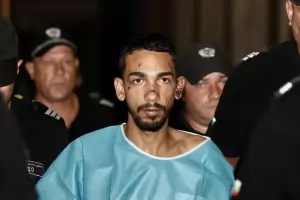 Младежът, който влетя с над 160 км/ч в автобус, получи 20 г.затвор