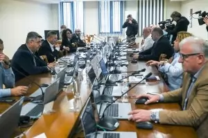 Прокурорската колегия пробва да подлее вода на бунтар срещу Сарафов