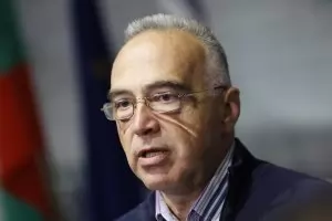 Мнозинството овладя напълно комисията за правилника на НС