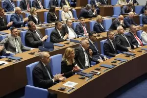 ПБ не планира "революционни промени" в работата на НС