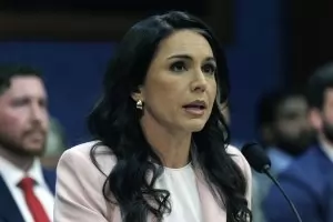 Директорът на разузнаването на САЩ подава оставка