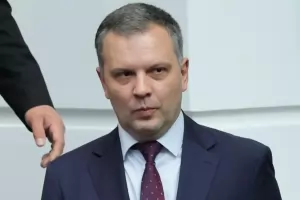 Правосъдният министър ще уволни шефката на Агенцията по вписвания