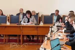 Парламентът възражда разбитата антикорупционна комисия