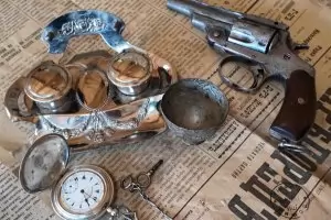 Кой уши байрака, кое е детето на комитата