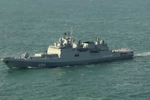 Руски военен кораб стреля предупредително в Ла Манш