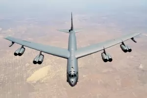 Осем души загинаха при катастрофа на B-52 в Калифорния