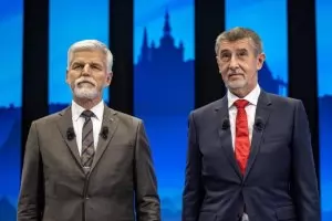 Чешкият президент оспори пред КС забраната да е на срещата на НАТО