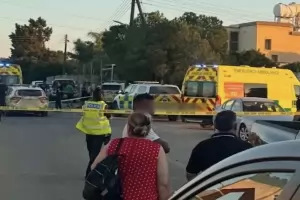 Две българчета загинаха в Кипър, заключени в кола на жегата