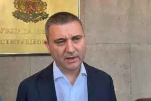 Най-важните промени за заплатите и стажа отиват в КС