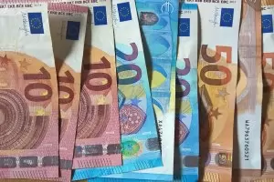 Общините погват всички с неплатени данъци за над 375 евро