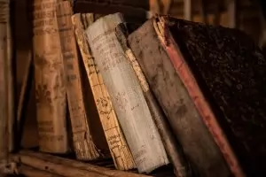 Технологични гиганти унищожават редки книги в името на изкуствения интелект