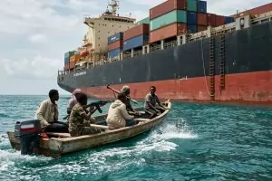 Сомалийските пирати отново отвличат кораби