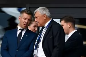 Още един вицепрезидент на ФИФА се обърна срещу Инфантино