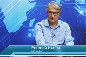 Радев си мисли, че е като Тръмп. Не е!
