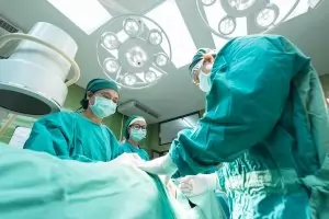 Болници намериха вратичка за внос на лекари от чужбина