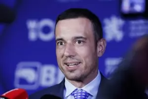 Терзиев се раздели с още двама заместници