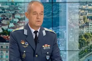 Шефът на ВВС: България търси дронове над Черно море с много стари радари