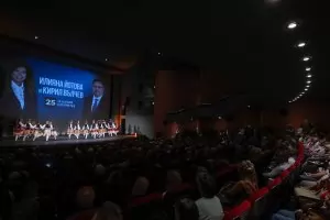 Илияна Йотова отказа дебат с Андрей Гюров