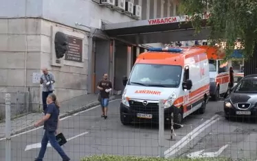 Чужденец е със спукан череп след сбиване на лифт в Банско