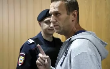 Навални е в кома с подозрение за отравяне