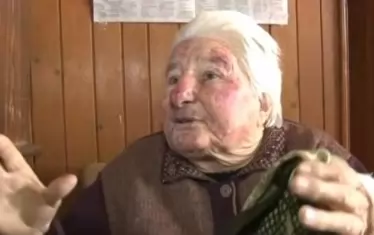 Възрастна жена е пребита за 35 лв. в Гурково