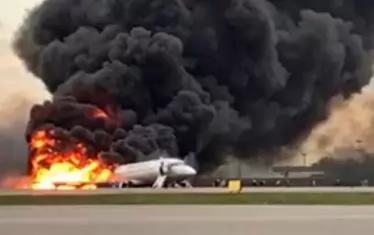 41 загинали при аварийно кацане на пътнически самолет на Шереметиево