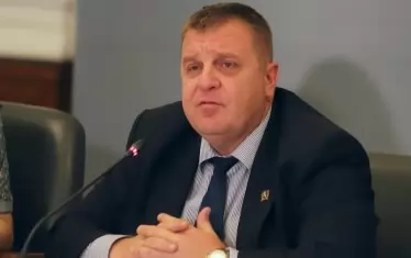 Каракачанов: Ще предложа офицер за шеф на военното разузнаване