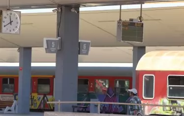  БДЖ отменя влакове заради липса на локомотиви