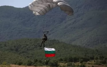 Български и американски специални сили с учение в Чешнегирово