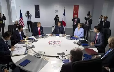 На Г-7 имаше не една, а две срещи
