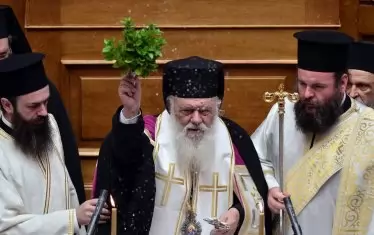 Руската църква спира контакти с гръцкия архиепископ