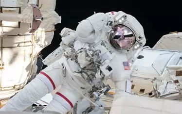САЩ плащат на Русия 4 млрд. долара за полети на свои астронавти
