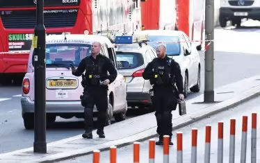Великобритания пуснала 
            предсрочно 74 терористи 