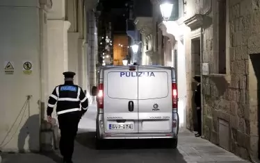 Половината пътни полицаи в Малта са арестувани заради измами