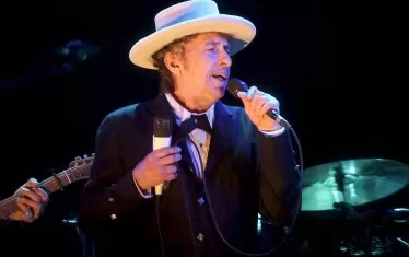 Уникален запис на Боб Дилън донесе $1.77 млн. на търг
