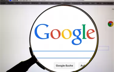 Google ще следи потребителите, за да помага в борбата с епидемията