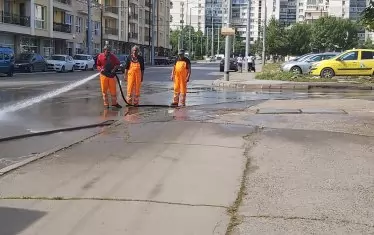 София ще мие улици и булеварди в 8 района