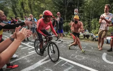 Френската полиция разследва за допинг на "Тур дьо Франс"