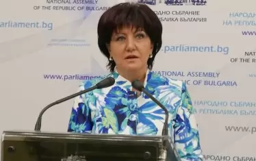 Караянчева кани евронаблюдатели на изборите, за да няма спекулации 
