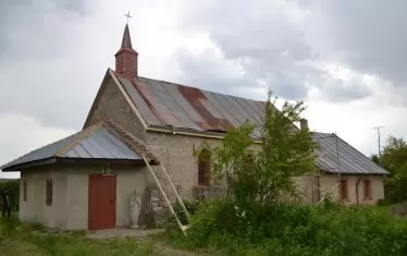Старото име на Добрево е Германци, тъй като в него са живеели... германци. Те са били католици, църквата им се пази по днес.