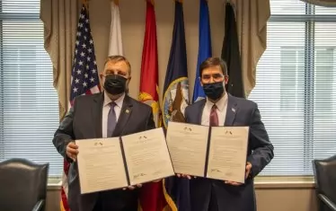САЩ и България подписаха 10-годишна Пътна карта в отбраната