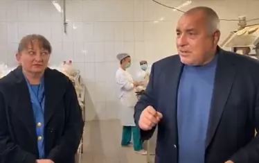 Борисов без маска в хлебозавод: Излизаме от пандемията, свиквайте!