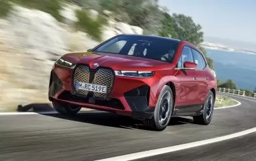 BMW iX