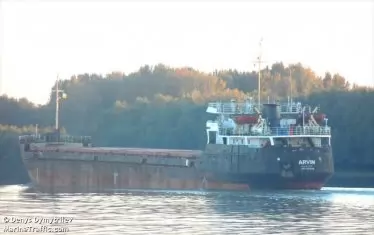 Пътуващ към Бургас товарен кораб потъна в Черно море