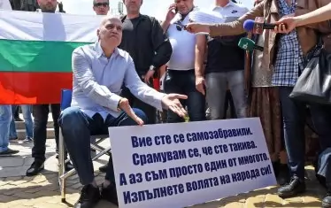 ИТН удави избирателите си в политическото блато