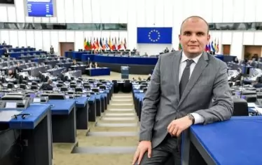 Китай наказа евродепутата от ДПС Илхан Кючук като контрасанкция на ЕС