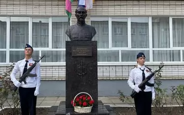 В Русия откриха два паметника на Железния Феликс в един ден