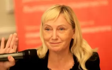 Кабинетът плаща обезщетение на Елена Йончева след решение на Страсбург
