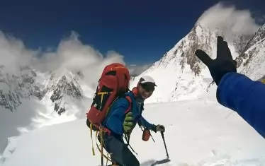 Боян Петров сред обичайната си среда - върховете.